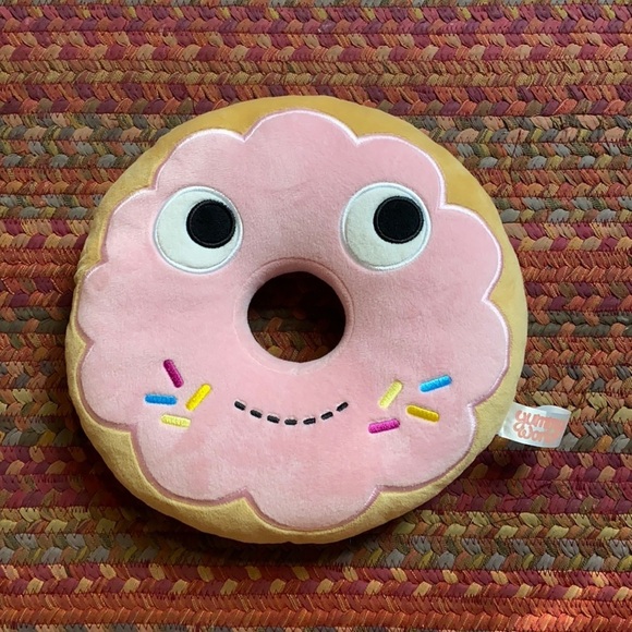 YUMMY WORLD DONUT PLUSHIE - Picture 1 of 2
